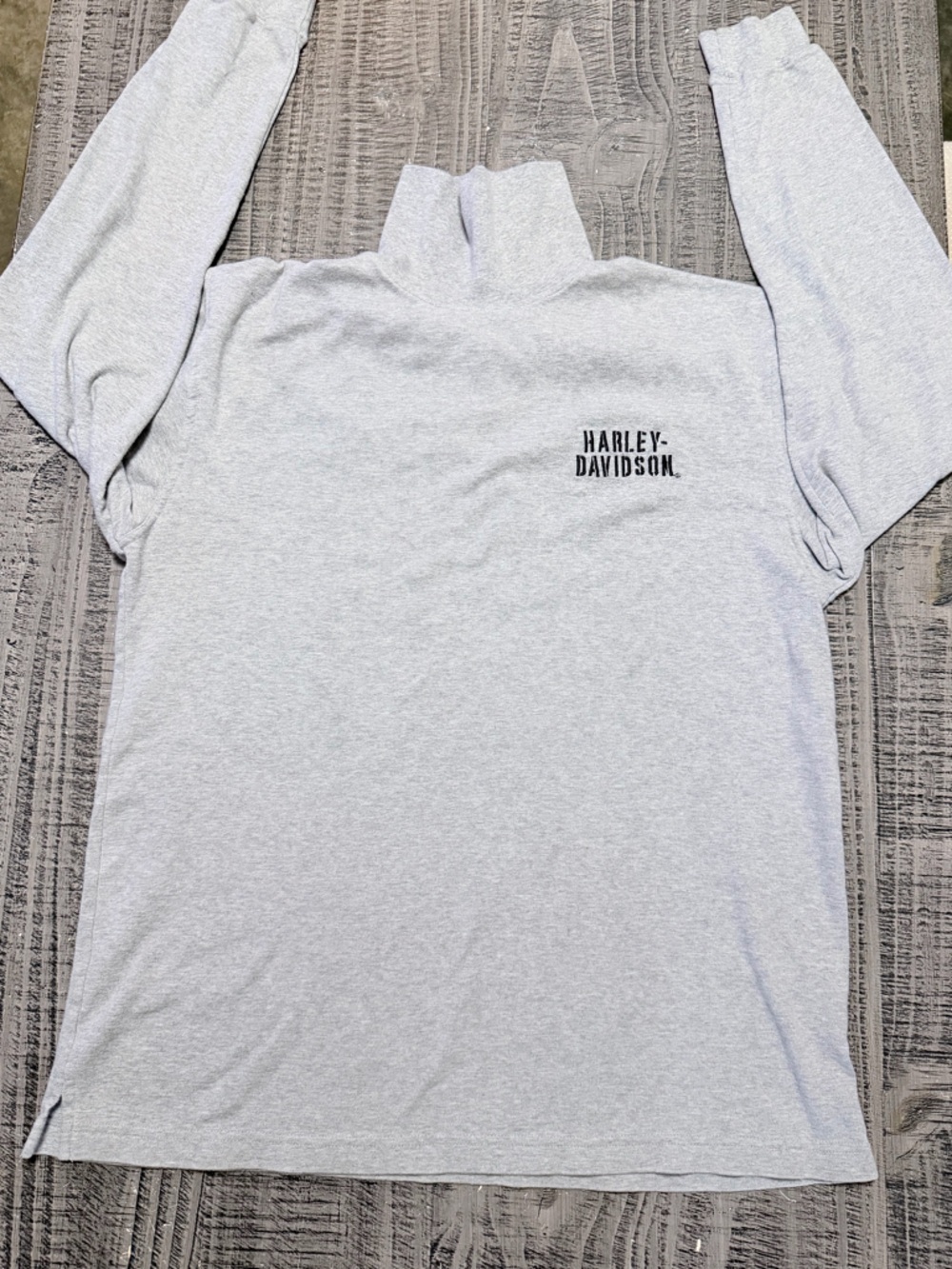 Vtg. 1980’s -90’s Harley-Davidson Light Gray Long Sleeve Turtleneck w Chest Logo